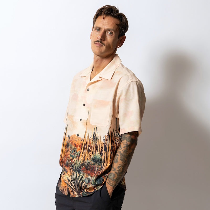 ROARK S/Sシャツ DESIERTA GONZO S/S SHIRTS マルチ 着用画像 正面 2