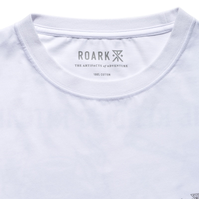 ROARK L/STシャツ READING RITUAL L/S TEE ホワイト 商品画像 首元