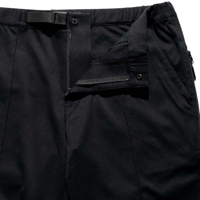 ROARK パンツ TRAVEL PANT RESISTANT TWILL - RELAX ブラック 商品画像 クローズアップ 2