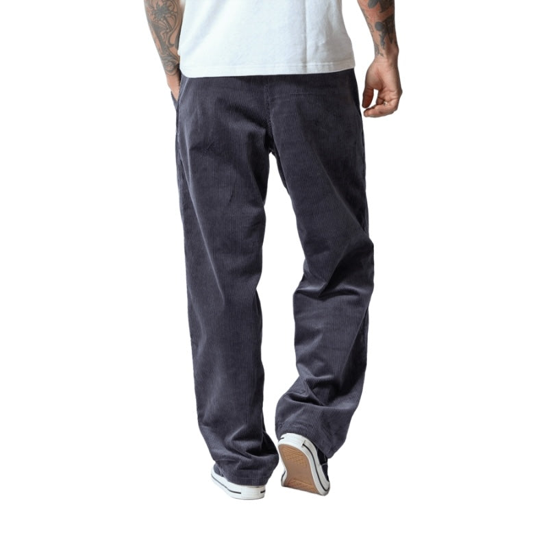 ROARK パンツ TRAVEL PANT CORDUROY - RELAX グレー 着用画像 5