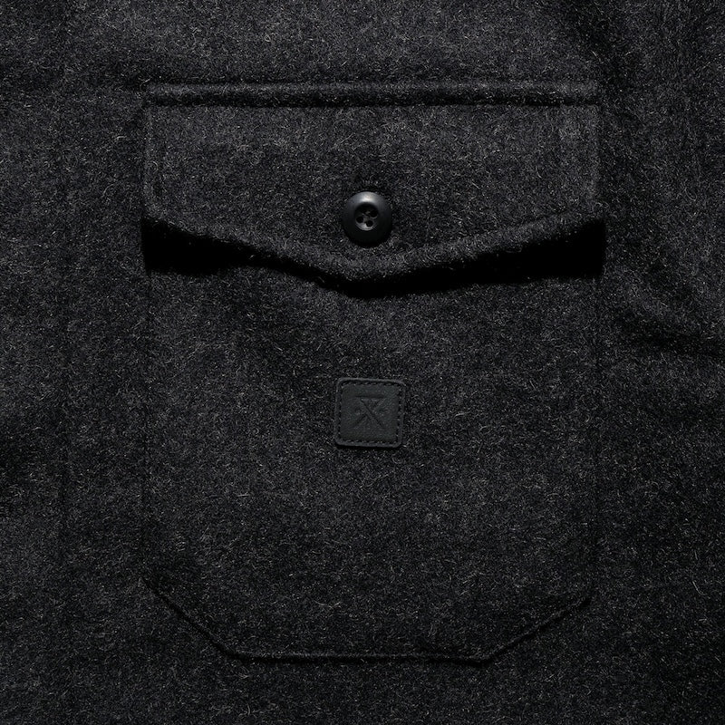 ROARK L/Sシャツ NORDSMAN CPO SHIRT (Jet Black) 商品画像 胸ポケット