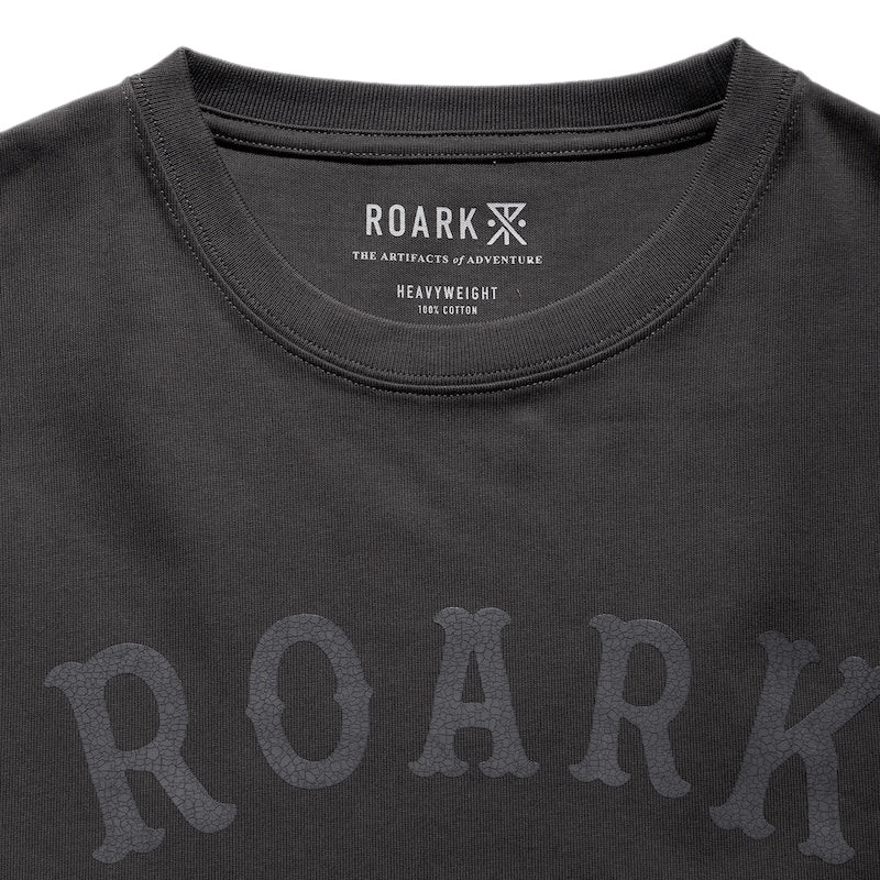 ROARK L/STシャツ MEDIVAL 14oz H/W L/S TEE (Charcoal) 商品画像 首元