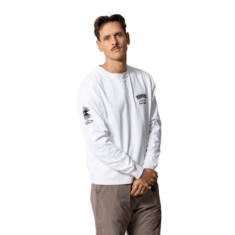 ROARK L/STシャツ ROAMING 14oz H/W HENLY NECK L/S TEE ホワイト 着用画像 正面 2