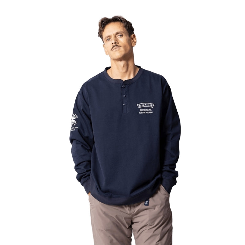ROARK L/STシャツ ROAMING 14oz H/W HENLY NECK L/S TEE ネイビー 着用画像 正面 1