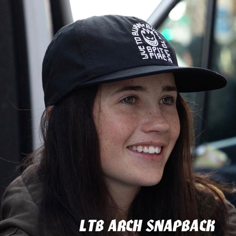 SPITFIRE キャップ LTB ARCH SNAPBACK CAP ブラック 着用画像