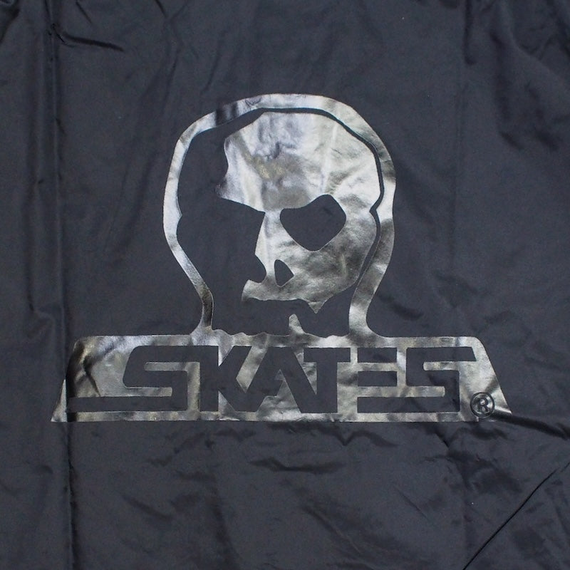 SKULL SKATES ロゴ コーチジャケット ブラックアウト 商品画像 バックプリント
