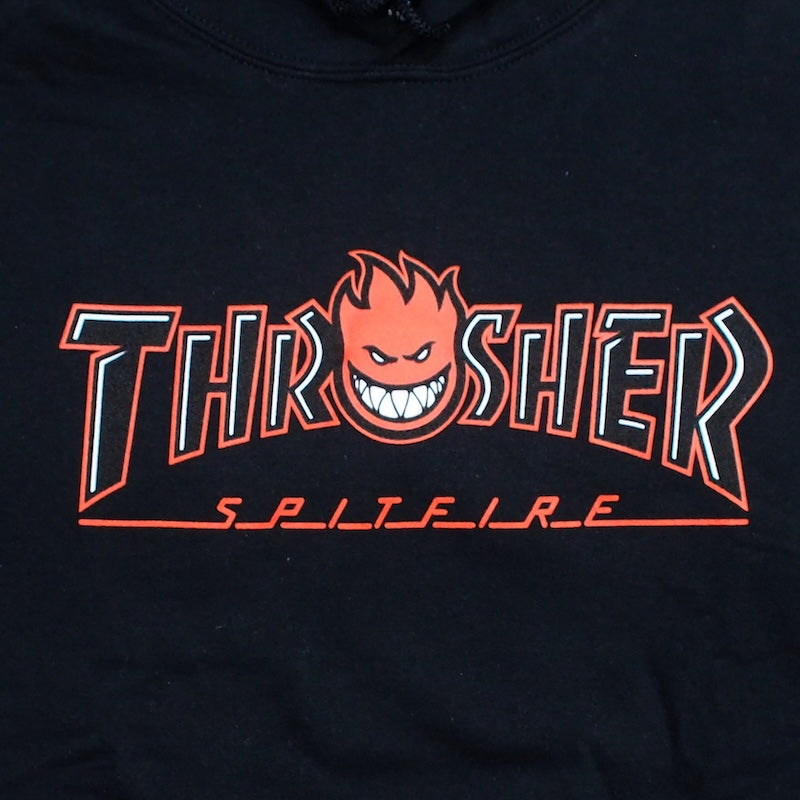 THRASHER x SPITFIRE コラボフードスウェット ブラック 正面 クローズアップ