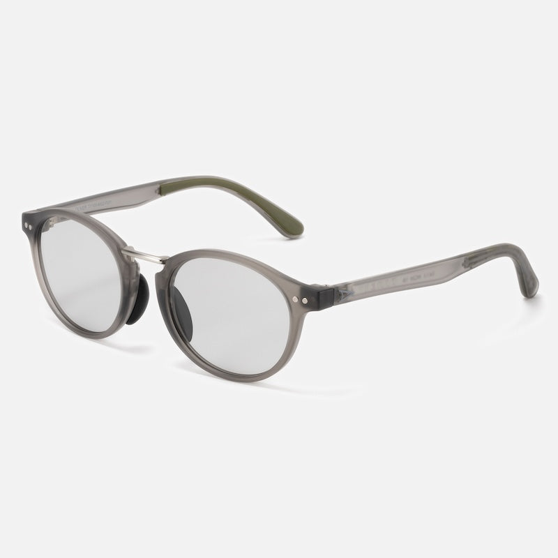TYMER サングラス OLIVER (Matt Clear Gray2 / Photochromic Gray) | PLUGS