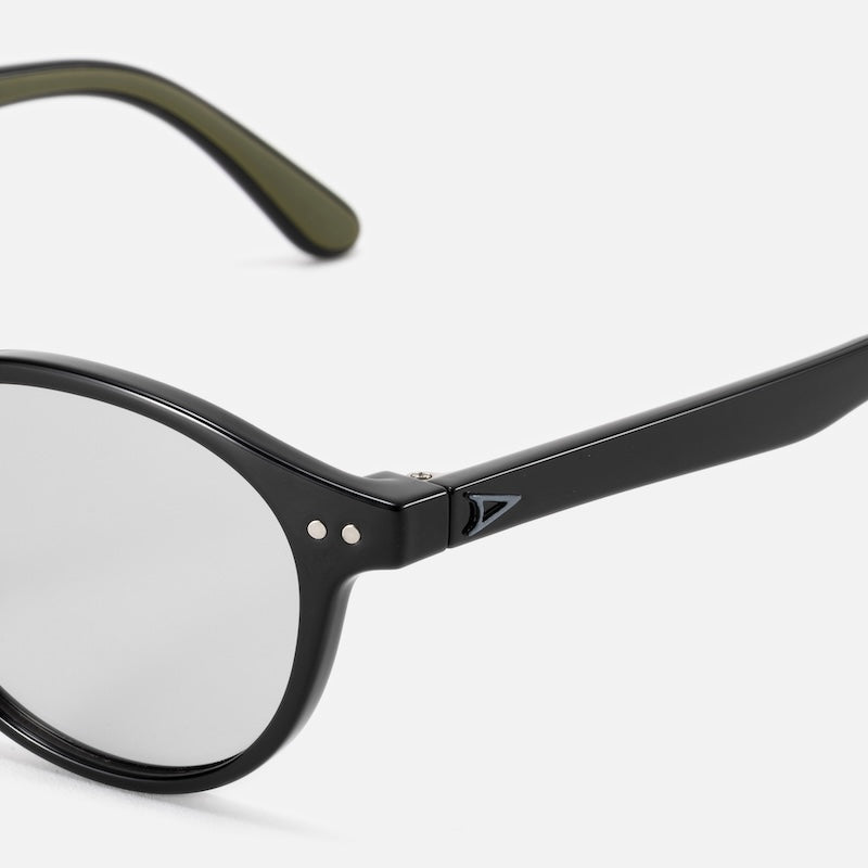TYMER サングラス OLIVER (Glass Black / Photochromic Gray) 商品画像 6