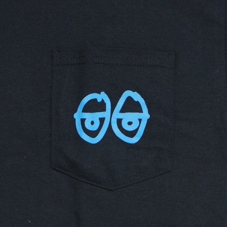 KROOKED　Tシャツ　"EYES POCKET TEE"　(Black / Blue)