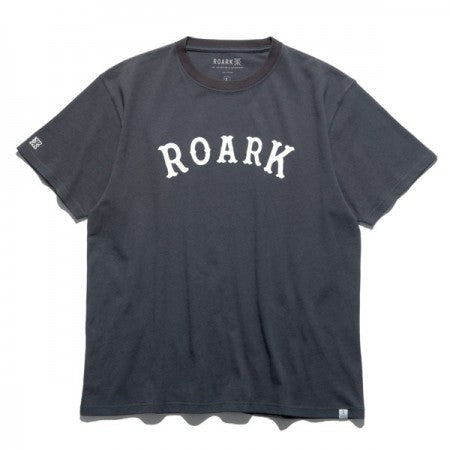 ROARK REVIVAL　Tシャツ　"MEDIEVAL LOGO TEE"　(Charcoal)