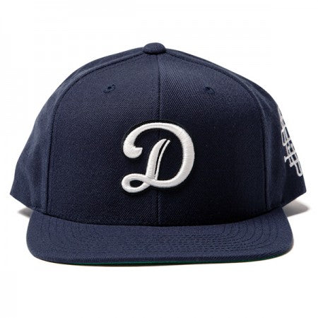 Deviluse　キャップ　"D SNAPBACK CAP"　(Navy)