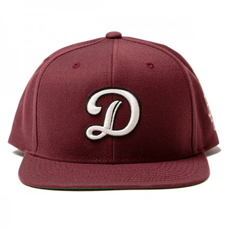 Deviluse　キャップ　"D SNAPBACK CAP"　(Maroon)