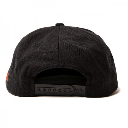 Deviluse　キャップ　"D SNAPBACK CAP"　(Black)