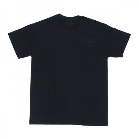 Shed Tシャツ "PO box" (black/black)