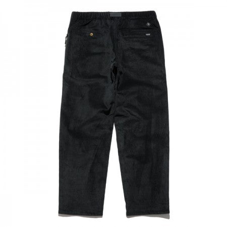 ROARK REVIVAL　パンツ　"NEW TRAVEL PANTS 2.0 CORDUROY ST - RELAX TAPERED FIT"　(Black)