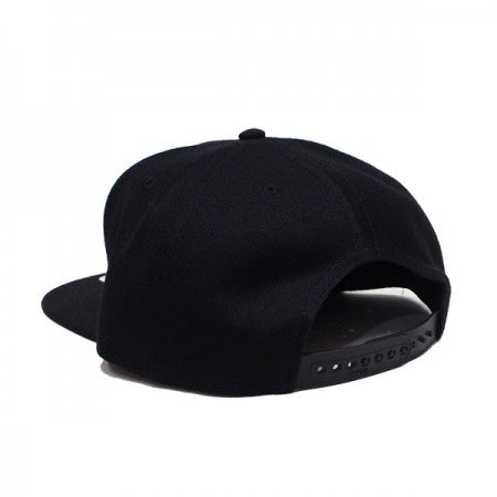 SRH　キャップ　"FAMILIA SNAPBACK CAP"　(Black)