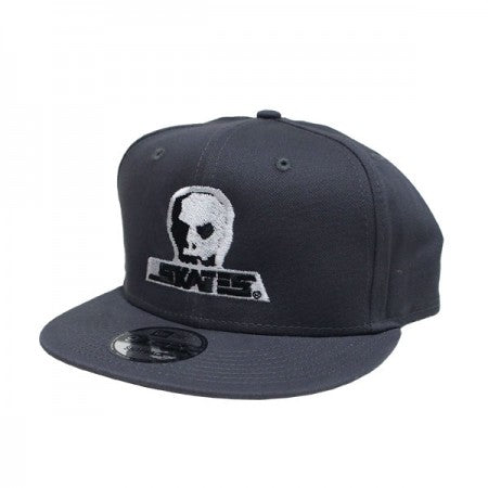 SKULL SKATES　"NEW ERA 9FIFTY スナップバックキャップ"　(Charcoal)